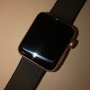 Apple Watch series 2: in excellent condition!🖤⌚️